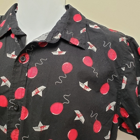 Stephen King It Horror Movie Mens Button Up Shirt Size Medium - Picture 3 of 6